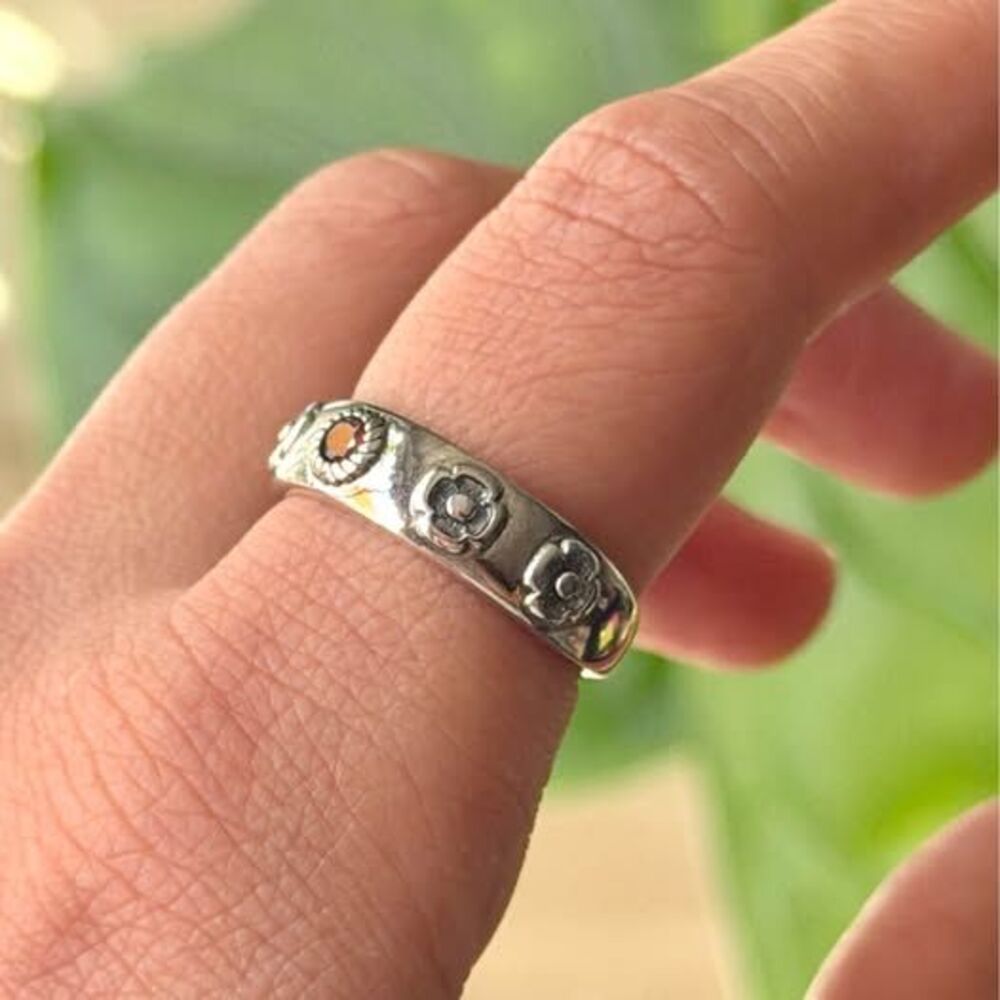 Vintage Sterling Silver Garnet Adjustable Ring | Romantic Floral Band